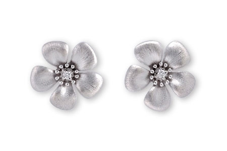 B239-69052: EARRINGS .03 TW