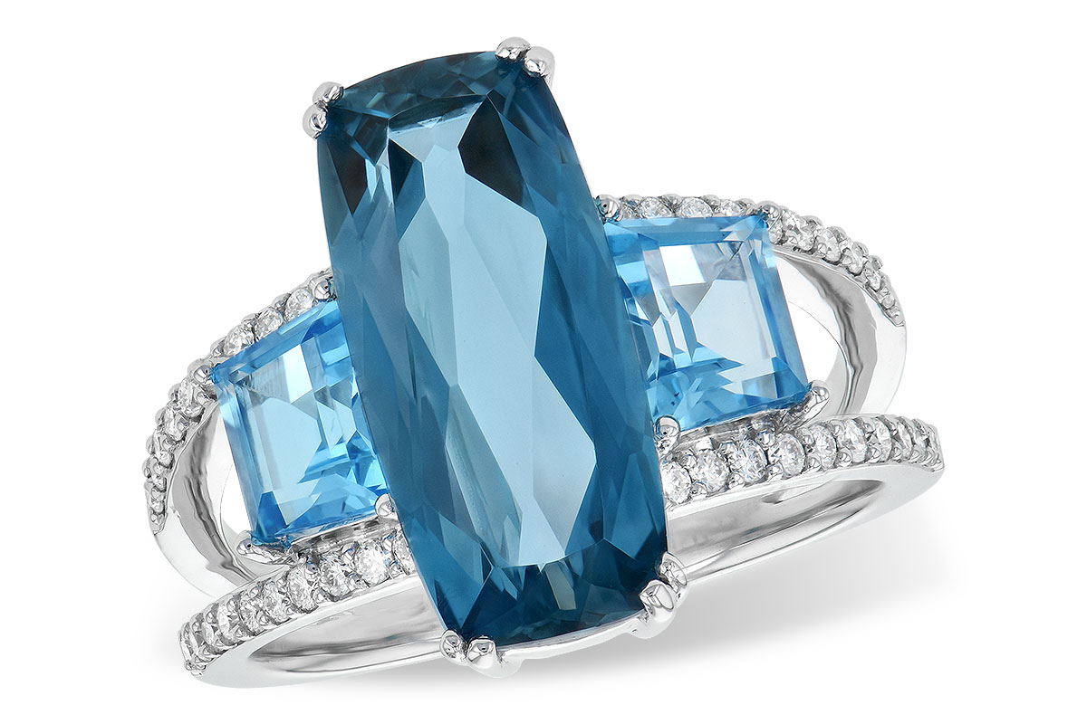 B245-15407: LDS RG 6.40 TW BLUE TOPAZ 6.67 TGW