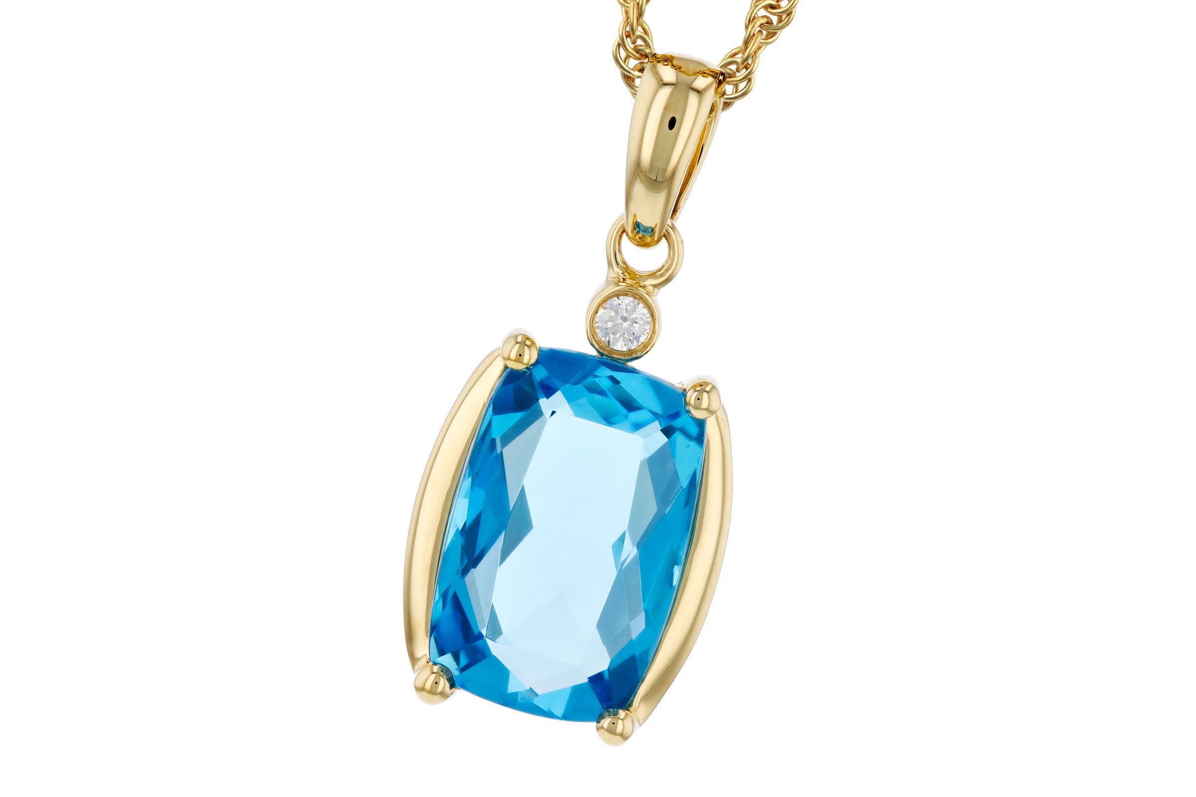 B330-57198: NECKLACE 2.88 BLUE TOPAZ 2.90 TGW (11x7MM BT)