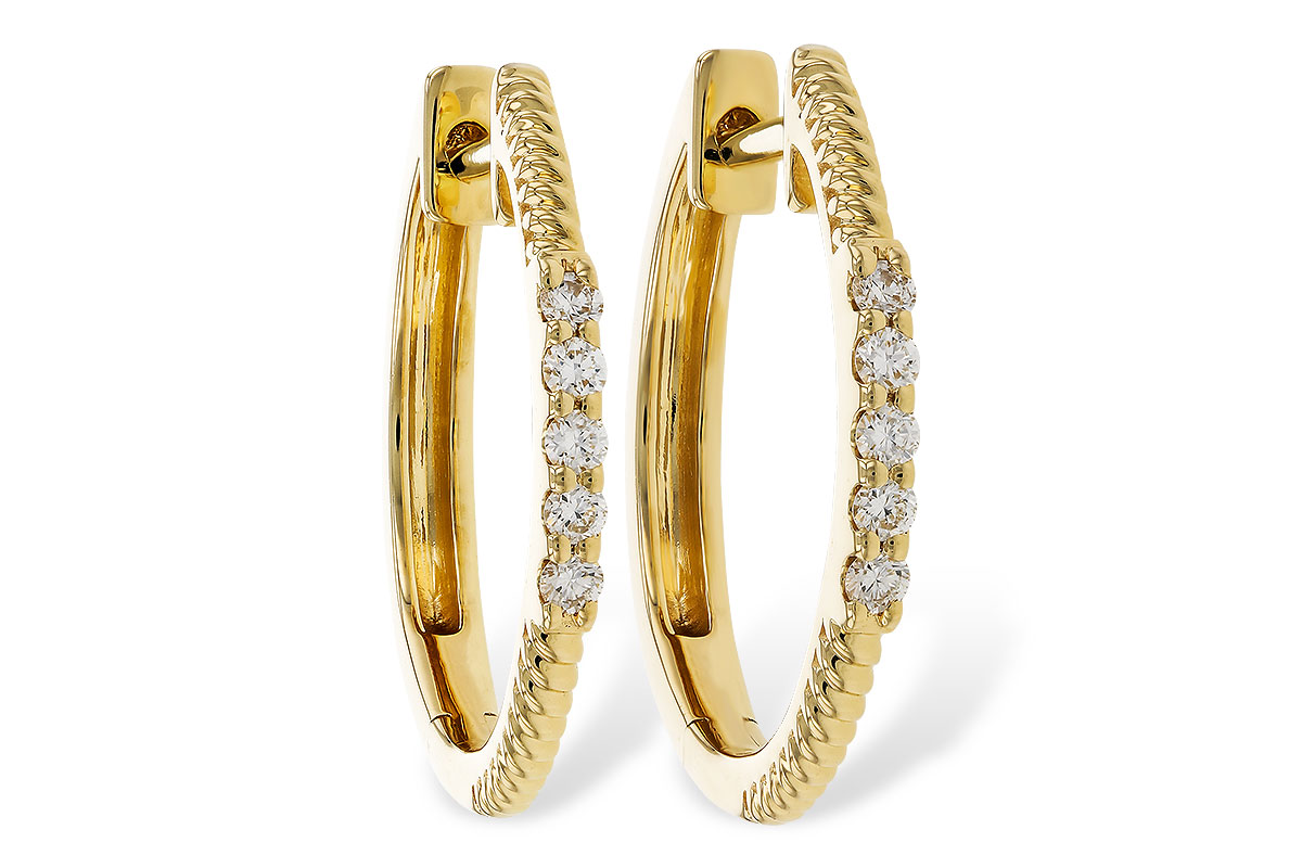 C329-69070: EARRINGS .11 TW