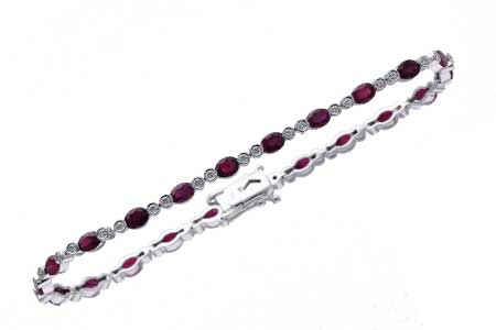 D238-81752: BRACELET 4.08 RUBY 4.55 TGW