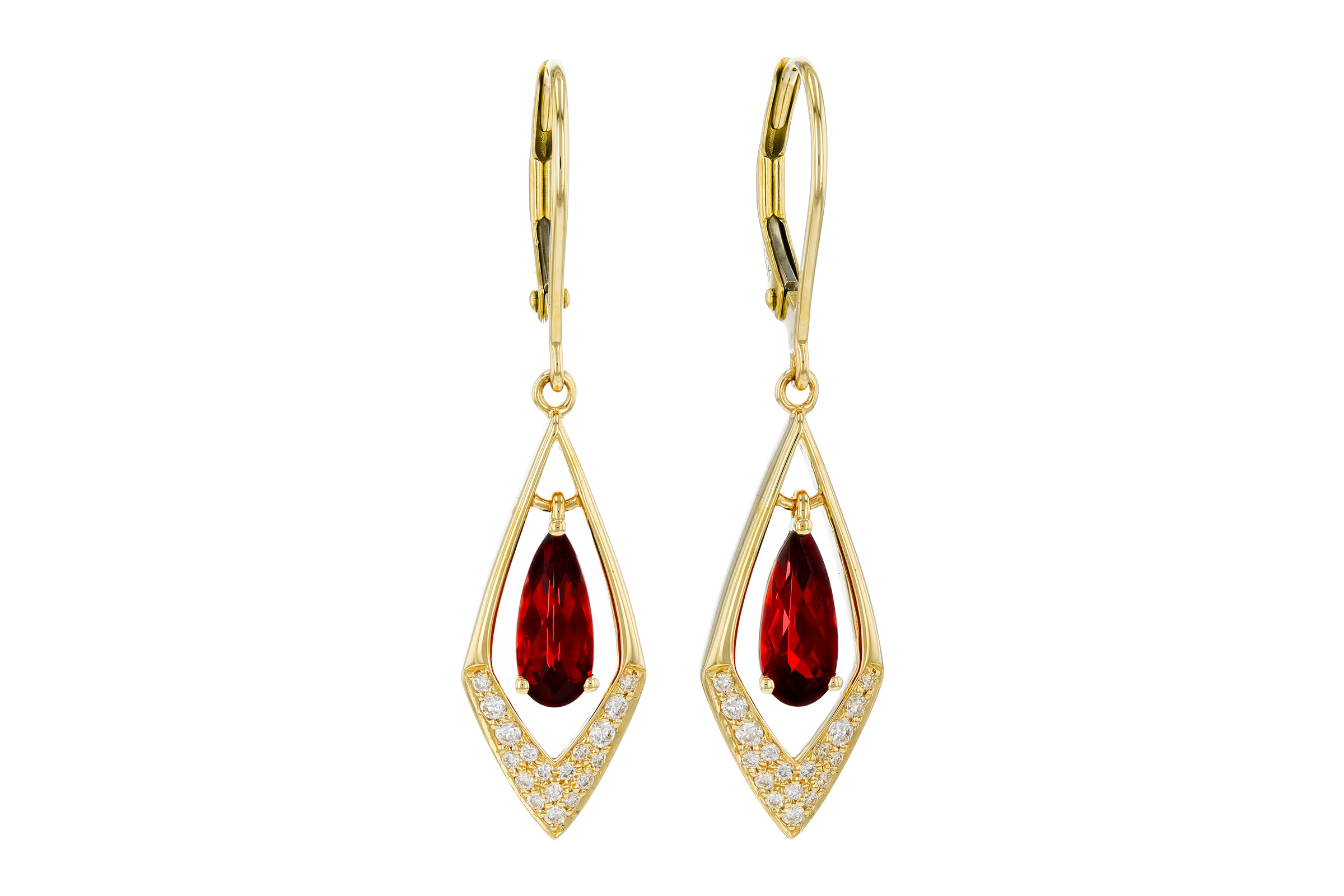 E330-57206: EARR 1.13 TW GARNET 1.28 TGW